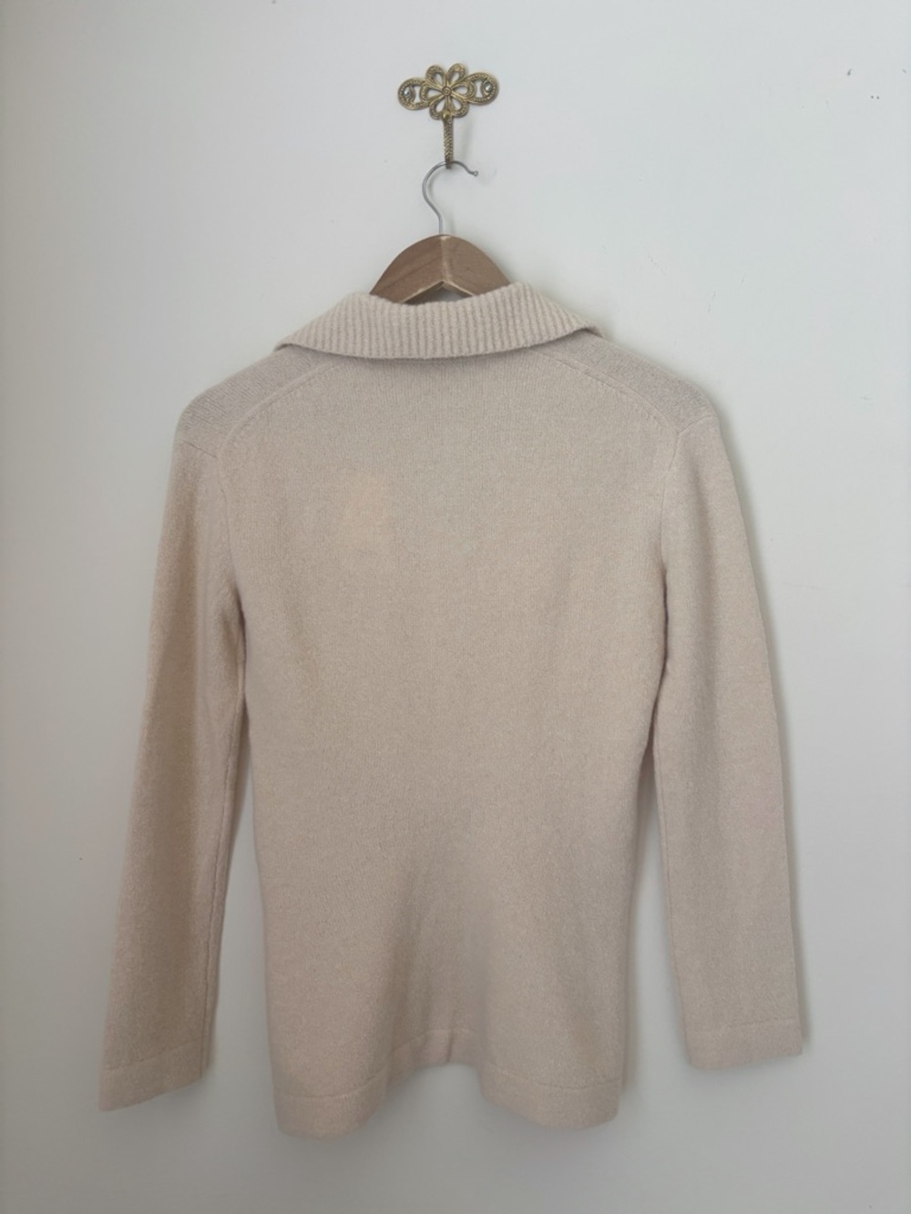 VINCE Cream Fitted Polo Collar Wool Cashmere Blend Cardigan Sweater XS NEW NWT - Picture 4 of 7